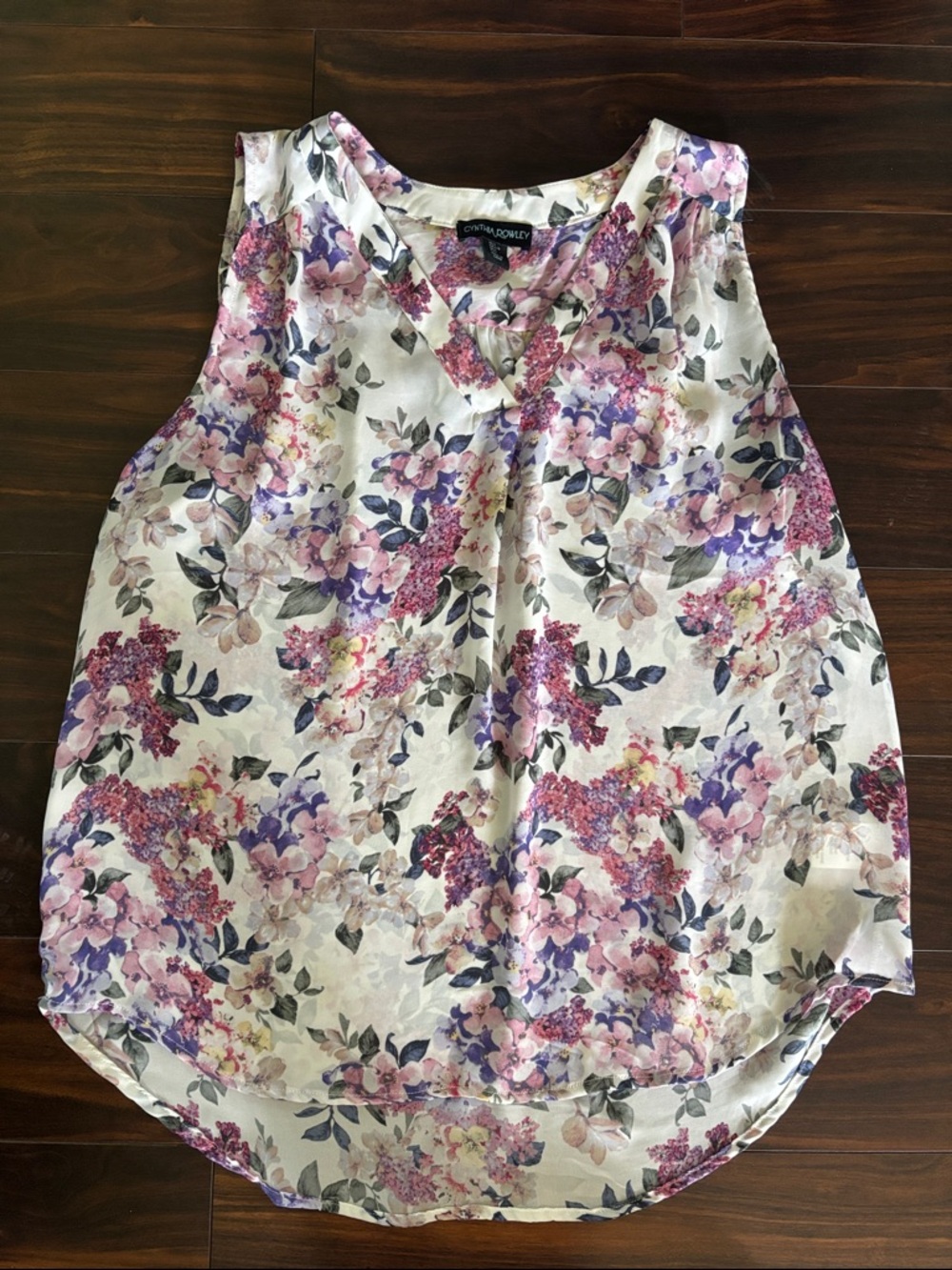 Cynthia Rowley White Floral Sleeveless V-Neck Blouse with Pink & Purple Blooms